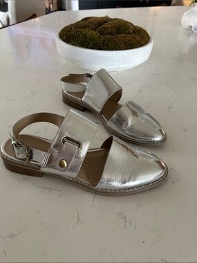 Indigo Rd Metallic Silver Slingback Flat Shoes - Women's Elegant Loafers
